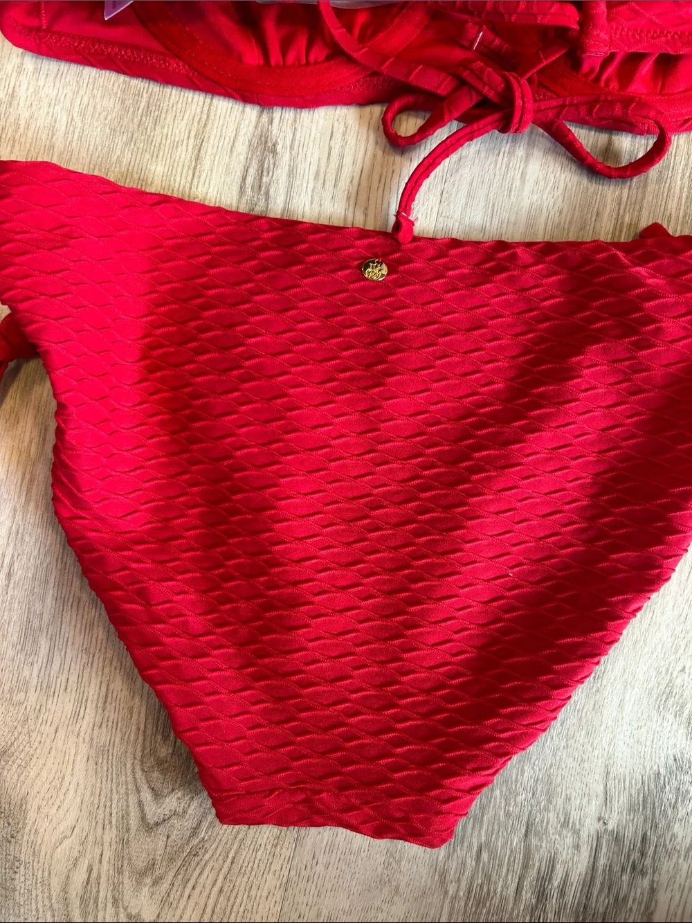 Victoria’s Secret Swim Red Textured Underwire Bikini Set 36B Top Med Bottoms NWT